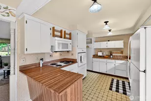 12810 162nd Ave SE, Renton, WA 98059 - Photo 11