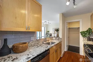 711 E Denny Way, Seattle, WA 98122 - Photo 13