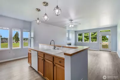 4827 67th Street NE #A201, Marysville, WA 98270 - Photo 7
