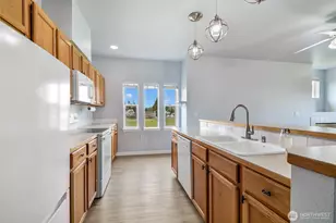4827 67th Street NE, Marysville, WA 98270 - Photo 5