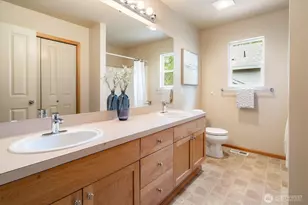 6008 NE 1st Cir, Renton, WA 98059 - Photo 25