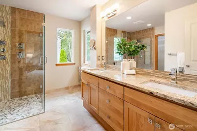 6008 NE 1st Circle, Renton, WA 98059 - Photo 19