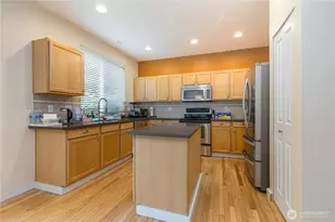 28104 Maple Ridge Way SE, Maple Valley, WA 98038 - Photo 5