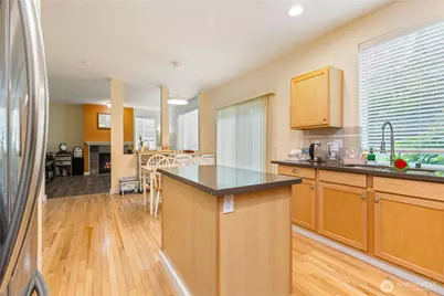 28104 Maple Ridge Way SE, Maple Valley, WA 98038 - Photo 7