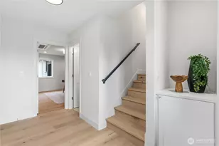 6832 47th Ave NE, Seattle, WA 98115 - Photo 3