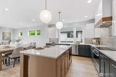 6832 47th Avenue NE, Seattle, WA 98115 - Photo 17