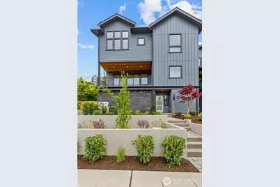 6832 47th Avenue NE, Seattle, WA 98115 - Photo 1