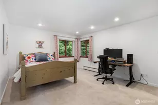 25119 NE 18th St, Sammamish, WA 98074 - Photo 19
