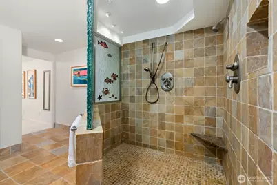 25119 NE 18th Street, Sammamish, WA 98074 - Photo 25
