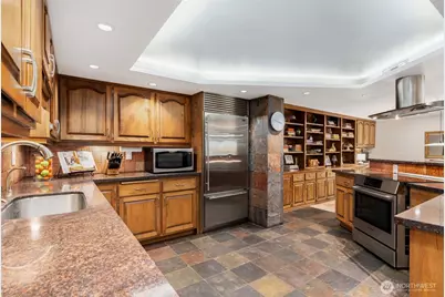 25119 NE 18th Street, Sammamish, WA 98074 - Photo 9