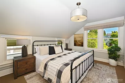 5207 Wallingford Avenue N, Seattle, WA 98103 - Photo 19