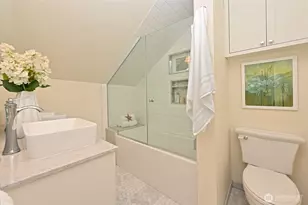 5207 Wallingford Ave N, Seattle, WA 98103 - Photo 25