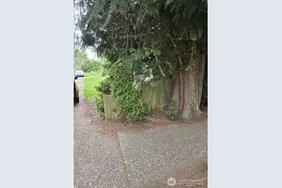 8452 12th Avenue SW, Seattle, WA 98106 - Photo 3