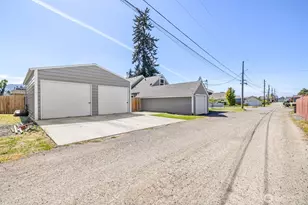 415 N Liberty St, Port Angeles, WA 98362 - Photo 31