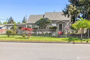 415 N Liberty St, Port Angeles, WA 98362 - Photo 1
