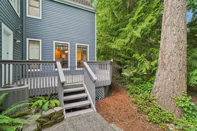 22330 NE 28th Street, Sammamish, WA 98074 - Photo 29