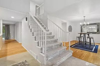 22330 NE 28th Street, Sammamish, WA 98074 - Photo 3