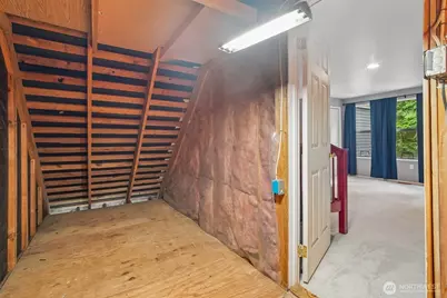 22330 NE 28th Street, Sammamish, WA 98074 - Photo 25
