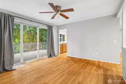 22330 NE 28th Street, Sammamish, WA 98074 - Photo 9