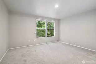 22330 NE 28th St, Sammamish, WA 98074 - Photo 19