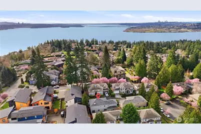 11922 82nd Place NE, Kirkland, WA 98034 - Photo 3