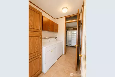 10041 N Thorp Highway, Thorp, WA 98946 - Photo 23