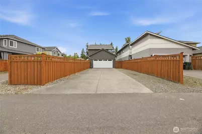 13255 178th Avenue Ct E, Bonney Lake, WA 98391 - Photo 5