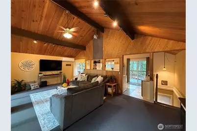 811 N Potlatch Drive, Hoodsport, WA 98548 - Photo 5