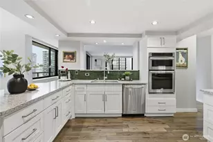 2100 3rd Ave, Seattle, WA 98121 - Photo 19