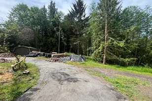 143 Johnson Ln, Oak Harbor, WA 98277 - Photo 5