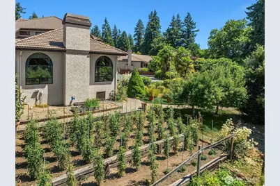 15805 SE 16th Street, Bellevue, WA 98008 - Photo 33