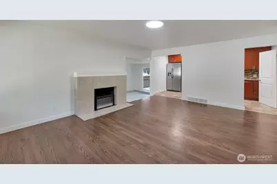 11229 29th Avenue SW, Seattle, WA 98146 - Photo 3