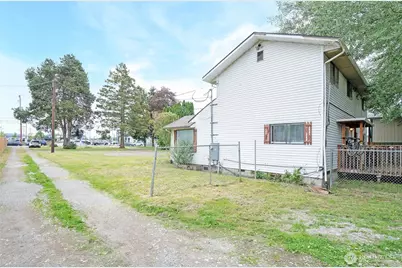 16313 64th Street E, Sumner, WA 98390 - Photo 5