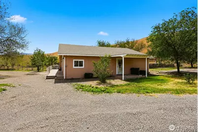 16800 State Hwy 241, Sunnyside, WA 98944 - Photo 3