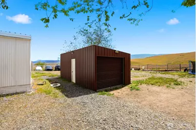 16800 State Hwy 241, Sunnyside, WA 98944 - Photo 27