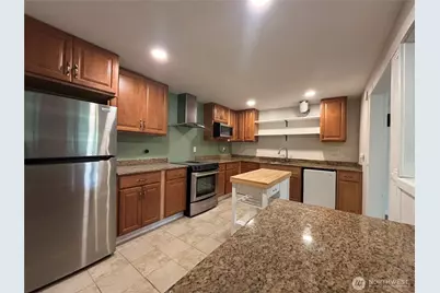 4502 E Bay Drive NW #B, Gig Harbor, WA 98335 - Photo 5