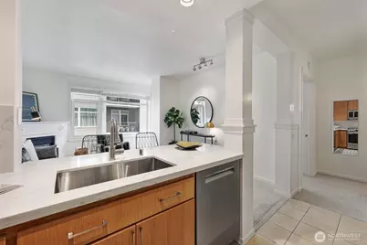 2801 1st Avenue #412, Seattle, WA 98121 - Photo 17