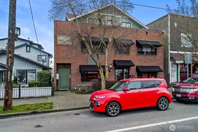 6512 Phinney Avenue N, Seattle, WA 98103 - Photo 1