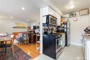 6512 Phinney Ave N, Seattle, WA 98103 - Photo 11