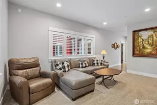 24827 NE 80th St, Redmond, WA 98053 - Photo 17