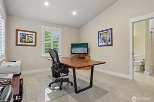 24827 NE 80th St, Redmond, WA 98053 - Photo 27