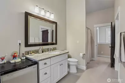 24827 NE 80th Street, Redmond, WA 98053 - Photo 29