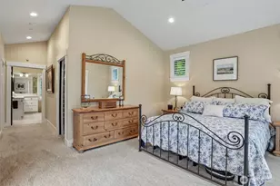 24827 NE 80th St, Redmond, WA 98053 - Photo 21