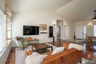 813 NW Sunburst Court, Moses Lake, WA 98837 - Photo 9