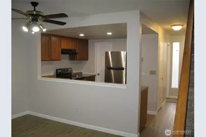 710 10th Street NE #D, Auburn, WA 98002 - Photo 9