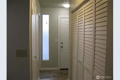 710 10th Street NE #D, Auburn, WA 98002 - Photo 5