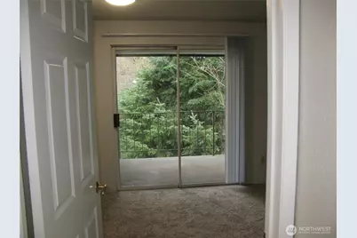 710 10th Street NE #D, Auburn, WA 98002 - Photo 17