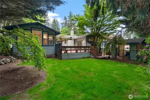 8201 172nd Ave NE, Redmond, WA 98052 - Photo 1