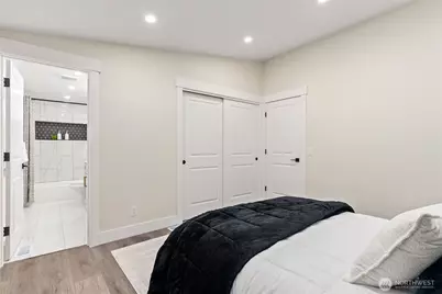 22518 Dorre Don Way, Maple Valley, WA 98038 - Photo 29