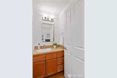 908 NW 85th Street, Seattle, WA 98117 - Photo 13